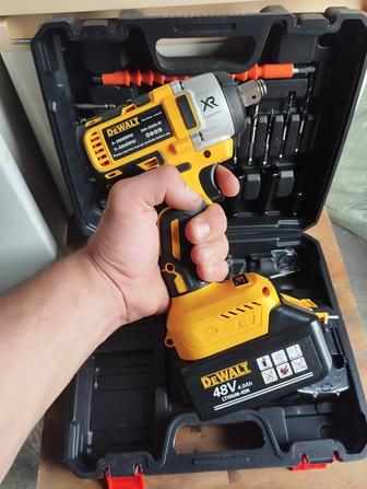 Новый Бесщеточный Гайковёрт Аккумуляторный DeWalt