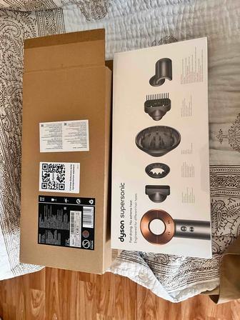Продам оригинальный Dyson новый в упаковочной пленке