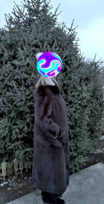 Продам шубу норковую женскую размер 52-54