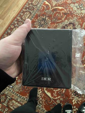 Dior продам