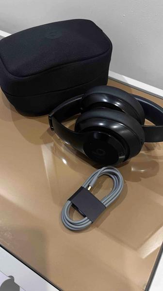 Наушник Beats Studio pro