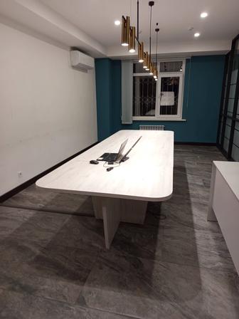 Продам стол для конференции