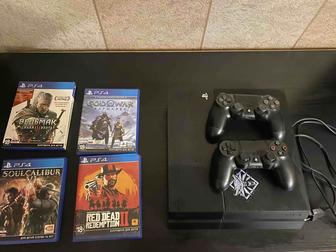 Продам PS4 1тб, 4 игры