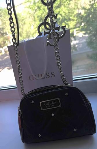 Сумочка guess
