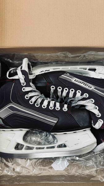 Хоккейные коньки