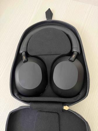 Продам Наушники Sony WH-1000XM5 черный цвет