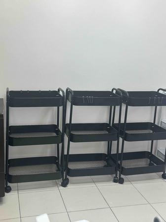 Кушетки с матрасом продам