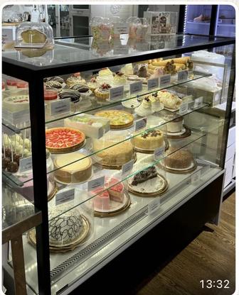 Кондитерская витрина