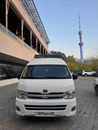 Пассажир перевозка Toyota Hiace 14 мест