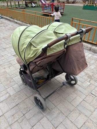 Коляска для двойни или погодок