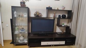 Продам горку в гостиную.