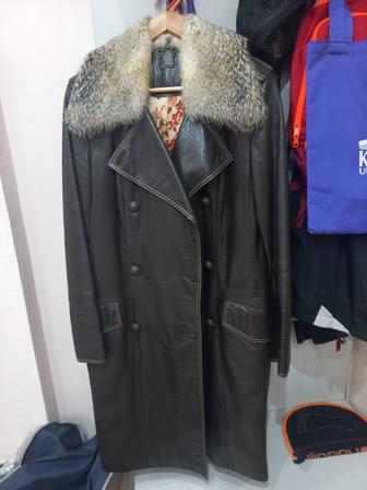 Кожаное пальто