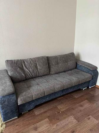 Продам диван на металическом каркасе
