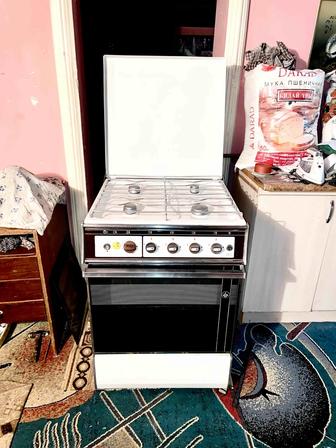 Продам газ плиту Брест