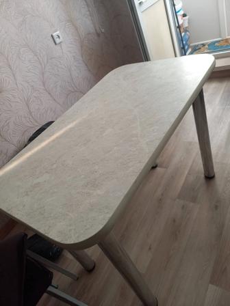 Продам стол 20000 тенге. Стулья 5000 тенге