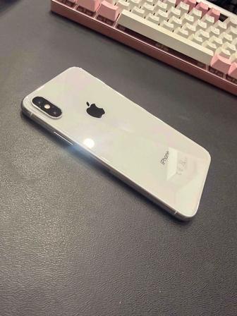 Продам iPhone X