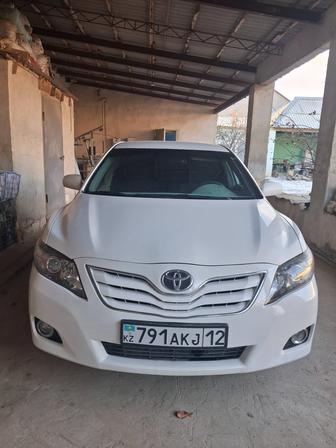 Водитель с личным автомобилем.