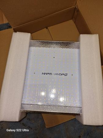 Светодиодная лампа полного спектра света Mars Hydro TS 1000