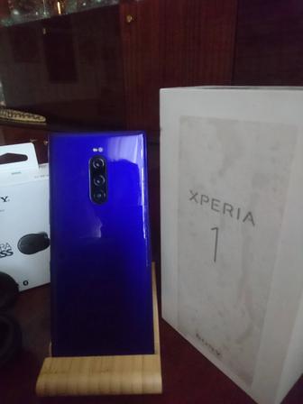 Телефон Sony Xperia 1