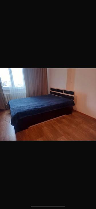 Продам спальный гарнитур