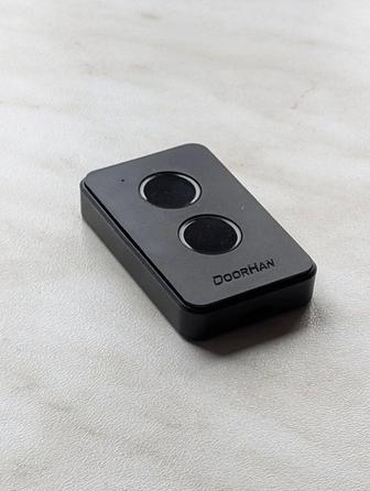 Пульт для шлагбаума паркинга ворот DoorHan и др
