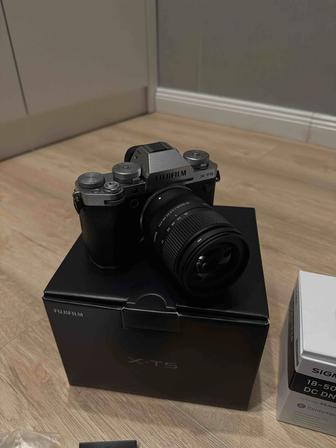 Продам Fujifilm X-T5 Sigma 18-50mm f/2.8 (X-Mount) идеальное состояние!