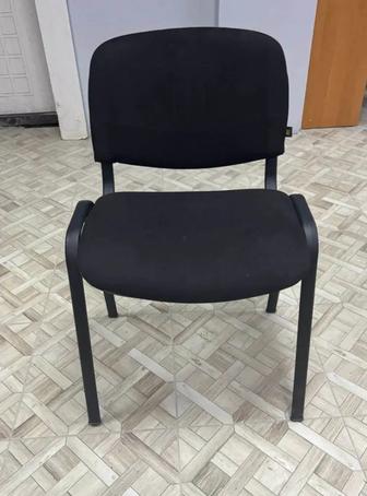 Продам стулья офисные
