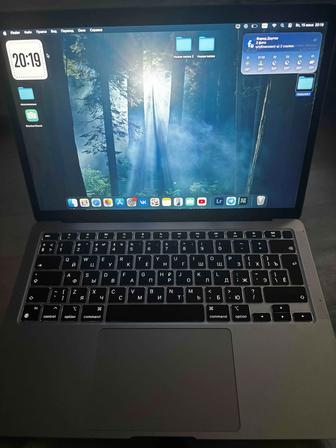 Macbook Air 2020