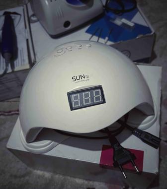 лампа SUN 5 для сушки ногтей.