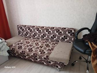 Диван