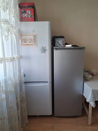 Продам холодильники