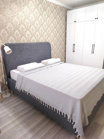 Продам двуспальную кровать