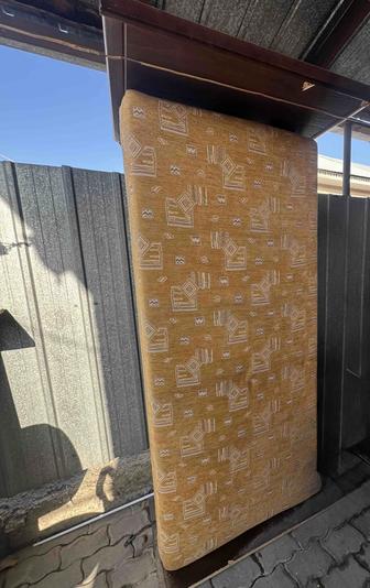 Отдам кровать, самовывоз