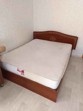 Продам кровать в хорошем состоянии