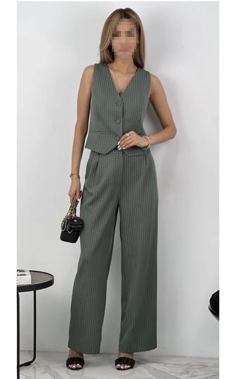 Костюм деловой женский