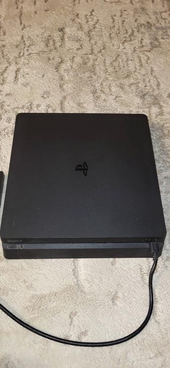 PS4 slim