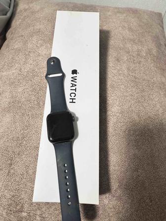 Продам часы Apple Watch SE