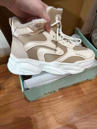 Обувь женская, ботинки