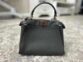 Женская сумка Fendi