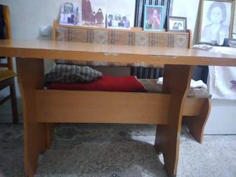 Продается стол кухонный