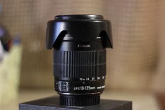 Canon EF-S 18-135mm IS.