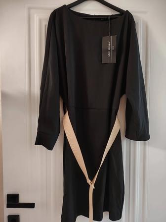 Платье новое, то самое черное