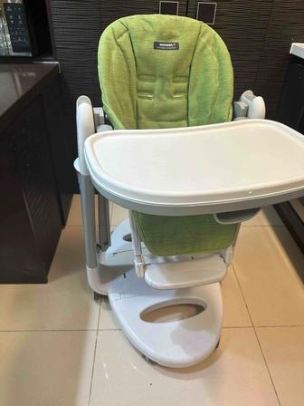 Продам стульчик для кормления Peg Perego Tatamia