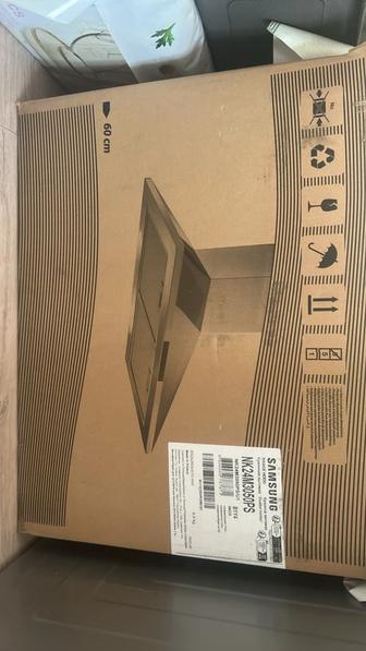 Продам новую кухонную вытяжку Samsung NK24M3050PS (INOX).