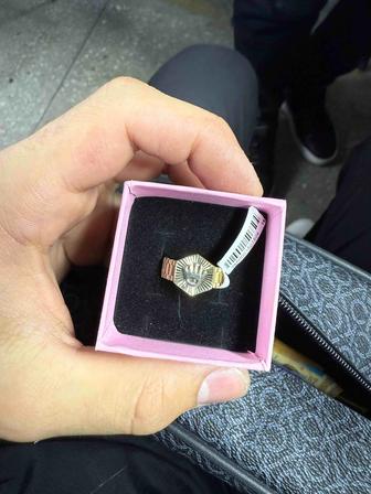 Продам золотое кольцо