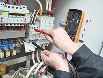 Услуги электрика на выезд любой сложности