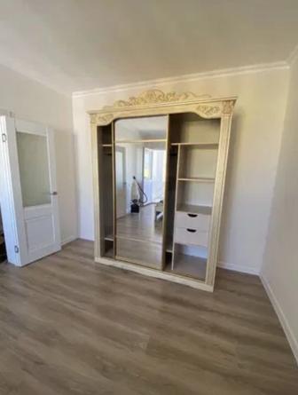 Продам шкаф