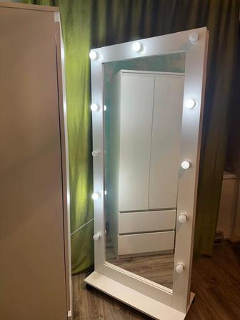 Продам зеркало большое