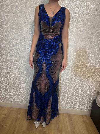 Вечернее платье