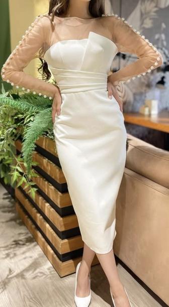 Платье футляр